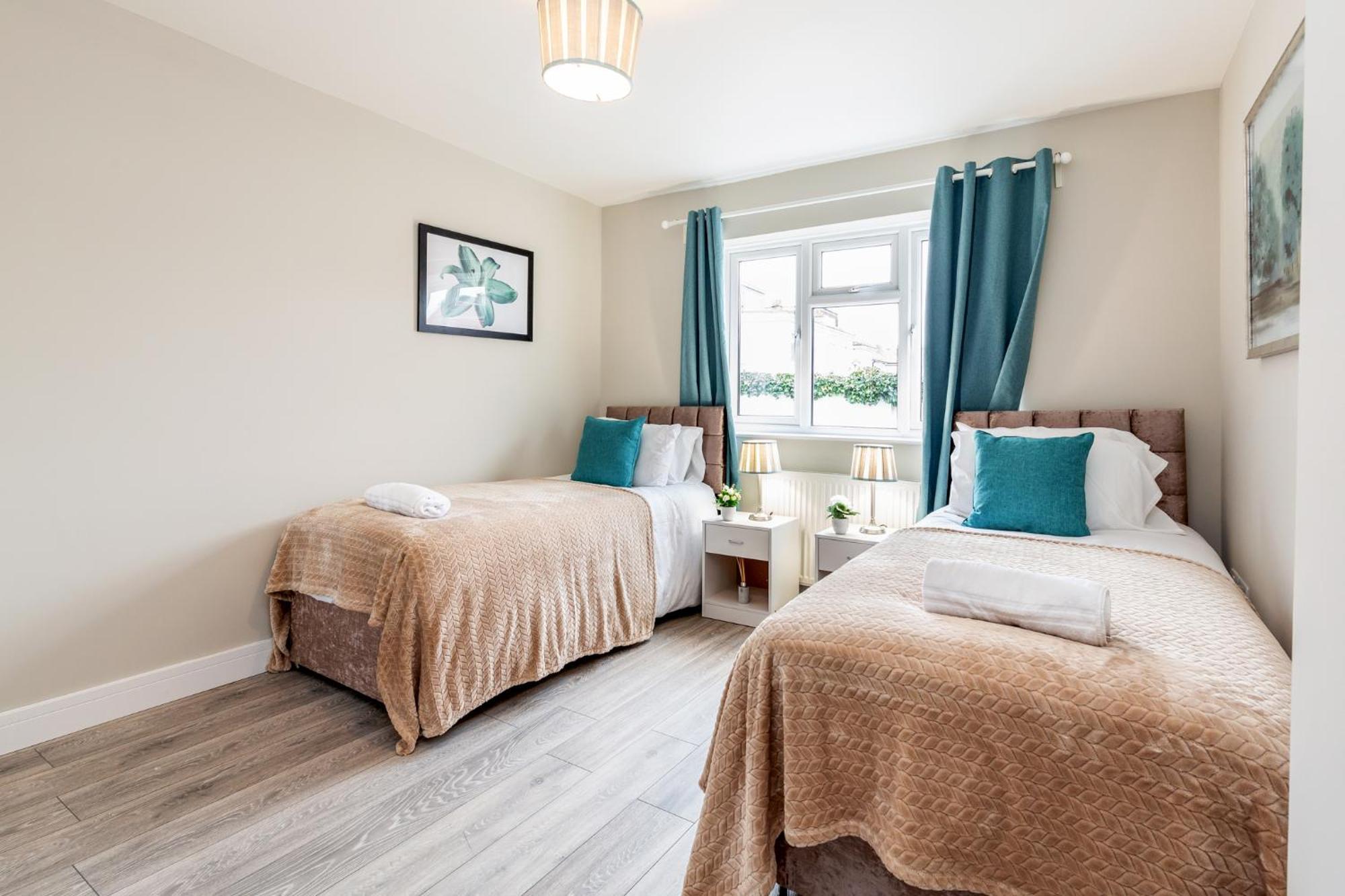 Dartford, Kent - Modern 2Bd 2Bath En-Suite Bungalow M25 Bluewater Exterior foto
