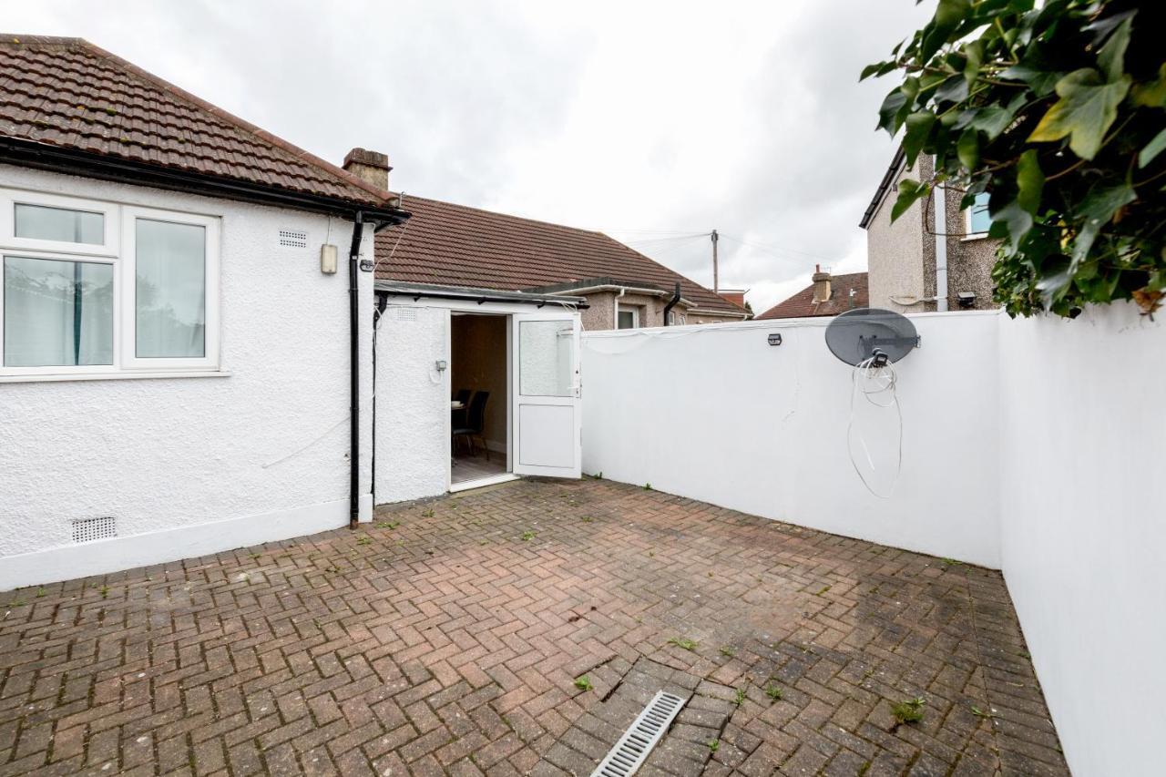 Dartford, Kent - Modern 2Bd 2Bath En-Suite Bungalow M25 Bluewater Exterior foto